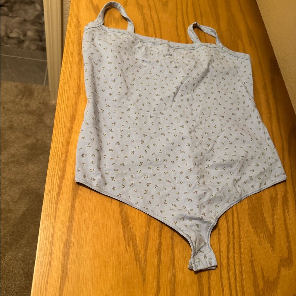 Skims Cotton Jersey Scoop Neck Bodysuit Color Powder Blue Micro Floral - Picture 1 of 4